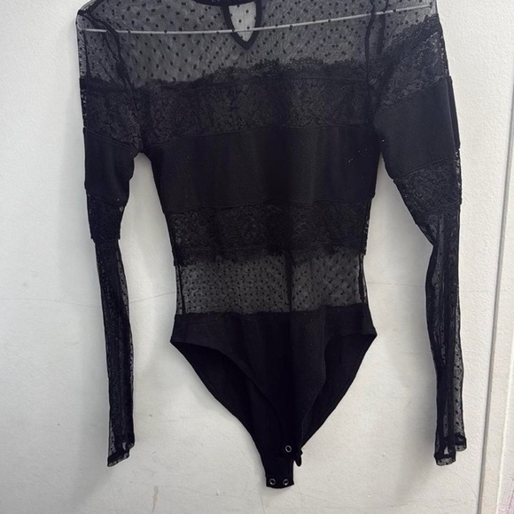 Forever 21 Tops - Forever 21 Black Sheer Lace Long Sleeve Bodysuit